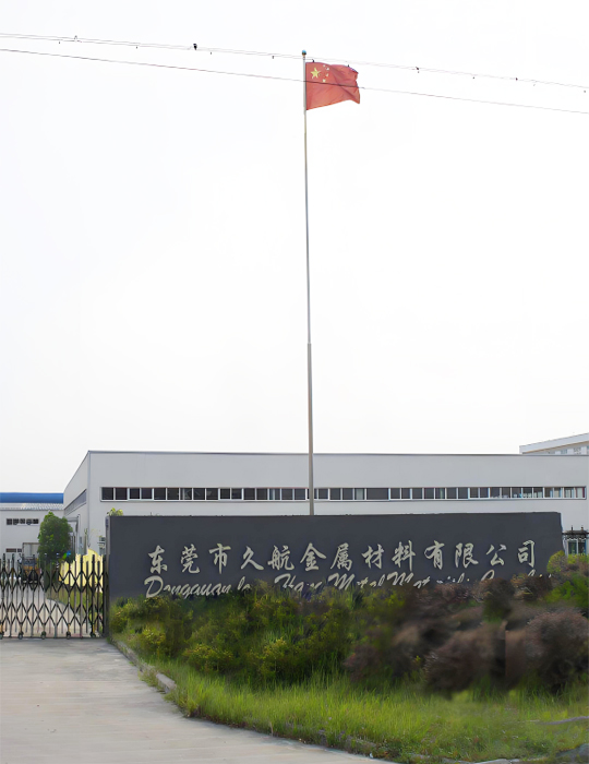 潔臣士科邁柯洗地機(jī)，走進(jìn)車間，領(lǐng)略工業(yè)場(chǎng)景清潔利器